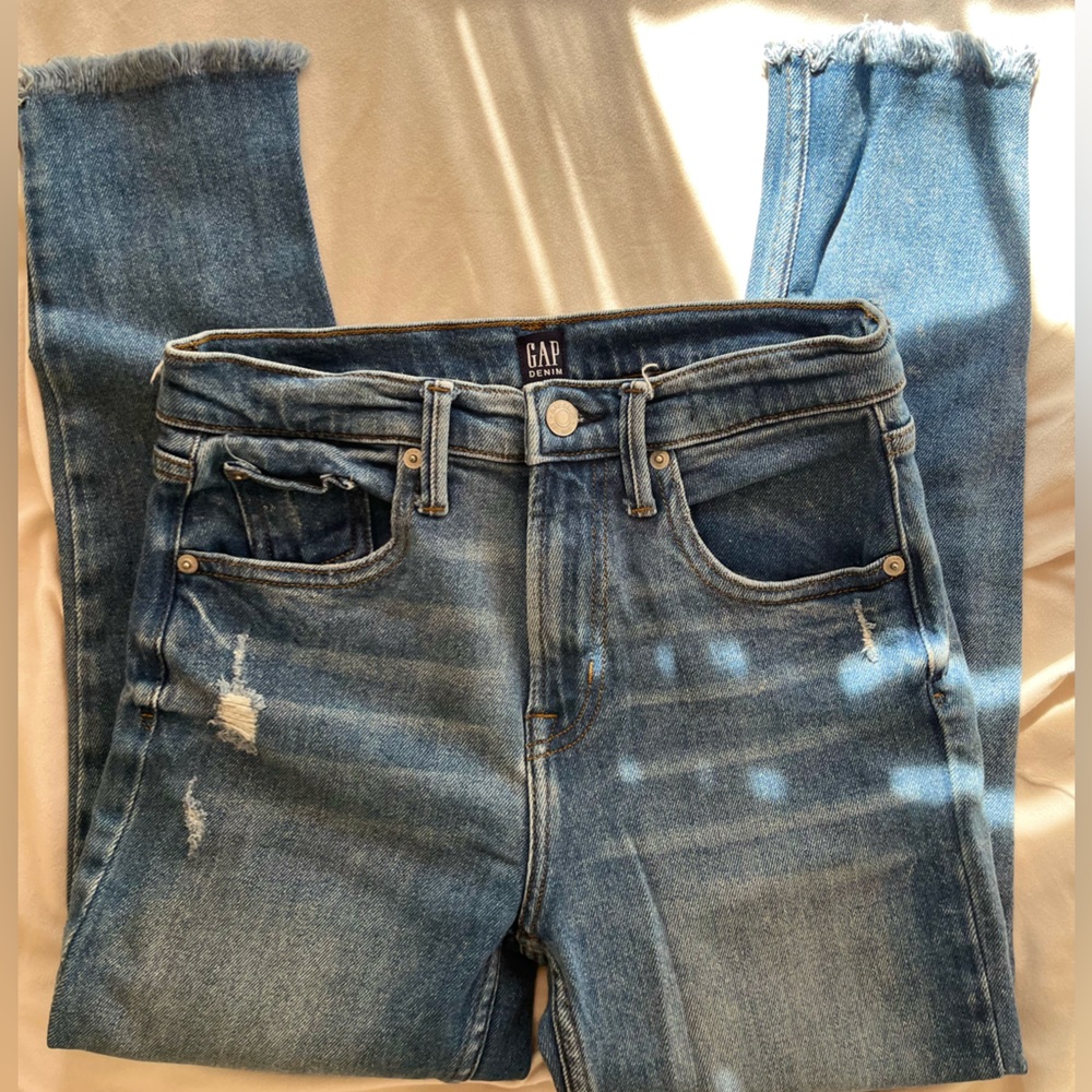 GAP Blue Ankle Cropped Jeans with Classic Indigo